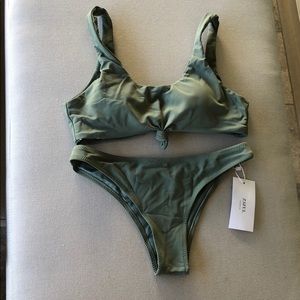 🍍4/$20🍍 Woman olive green bathing suit